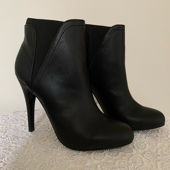 Black booties NWT - Picture 2 of 6
